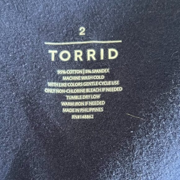 Torrid Navy Blue Short Sleeve Tee with Tie Neckline. Size 2 - Picture 7 of 7